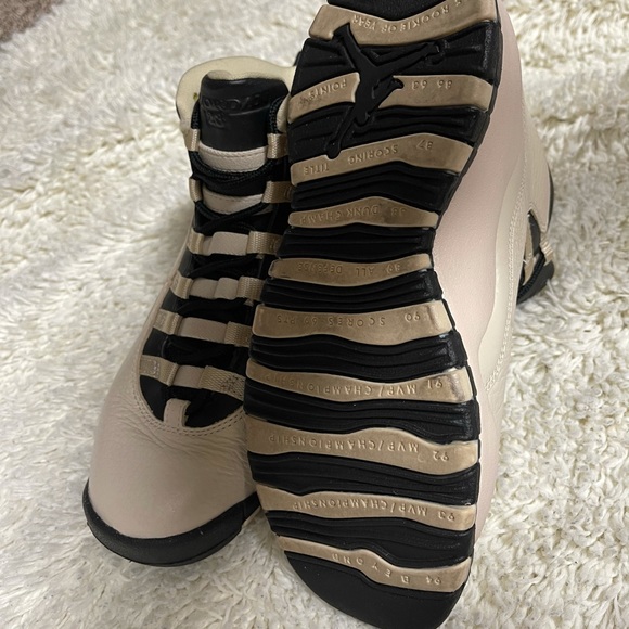 Jordan 10 - Picture 2 of 5